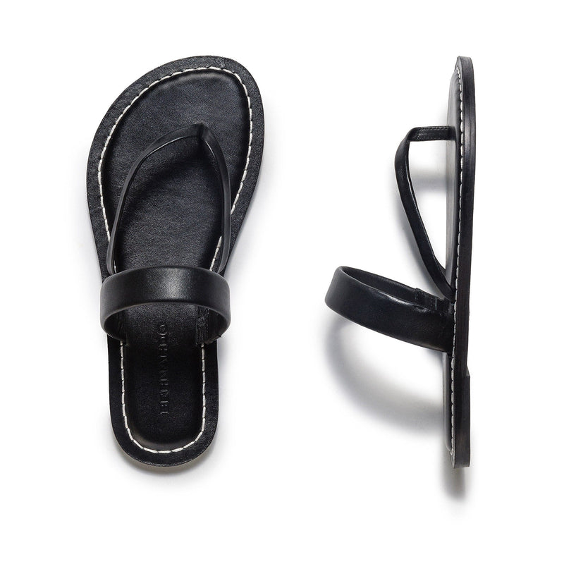 Black Bernardo Leia Thong Women Flat Sandals | PEA2145IT