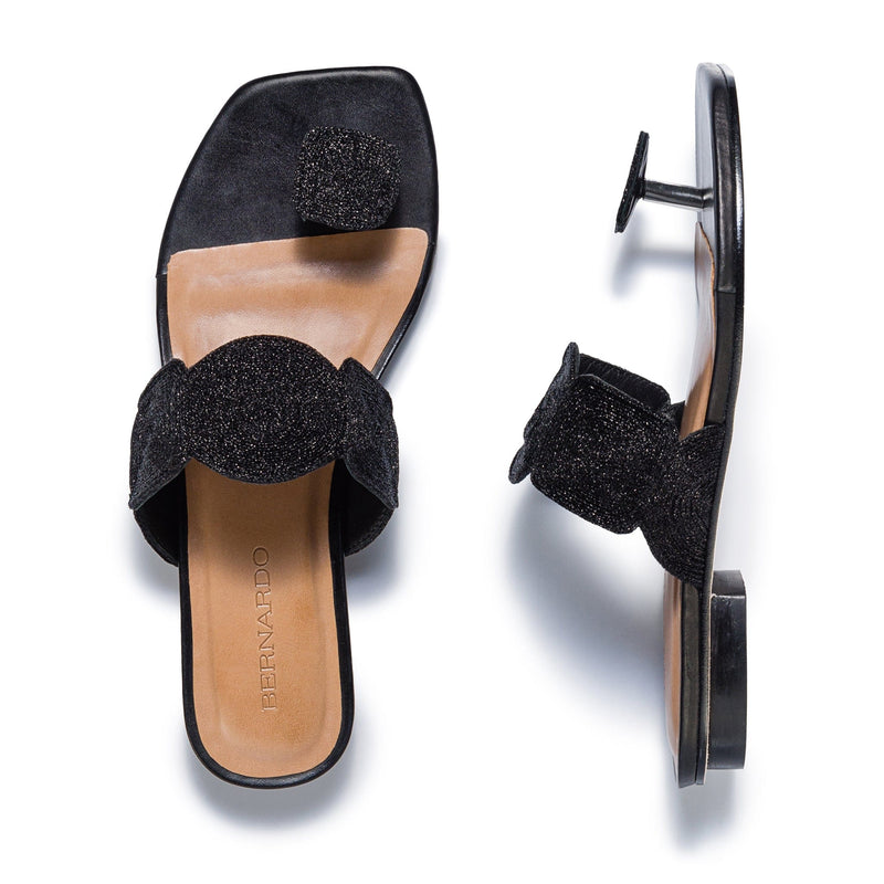 Black Bernardo Palermo Women Flat Sandals | GKW9320GF