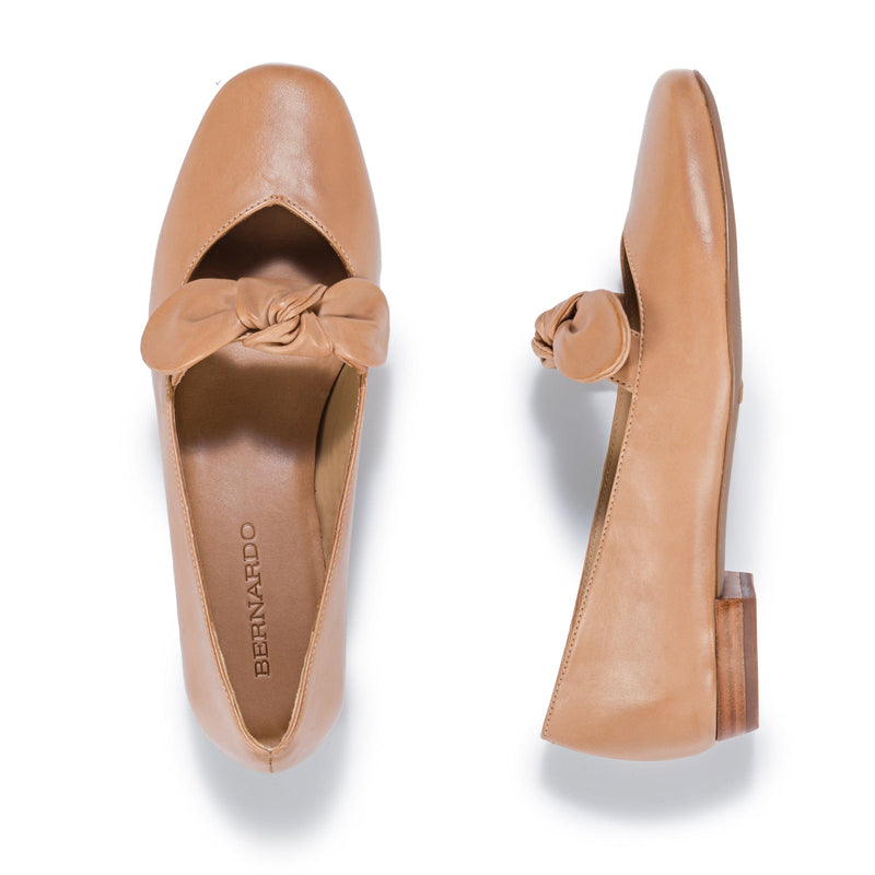 Brown Bernardo Emersyn Women Ballet Flats | PZR8546AH