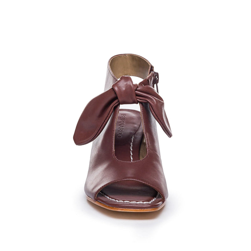 Chocolate Bernardo Lizzie Women Booties | RVK8537CR