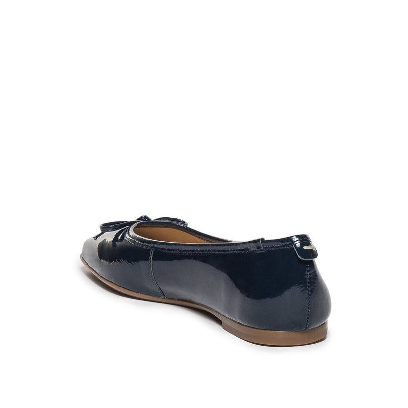 Navy Bernardo Gwynn Women Ballet Flats | TCW1725AL