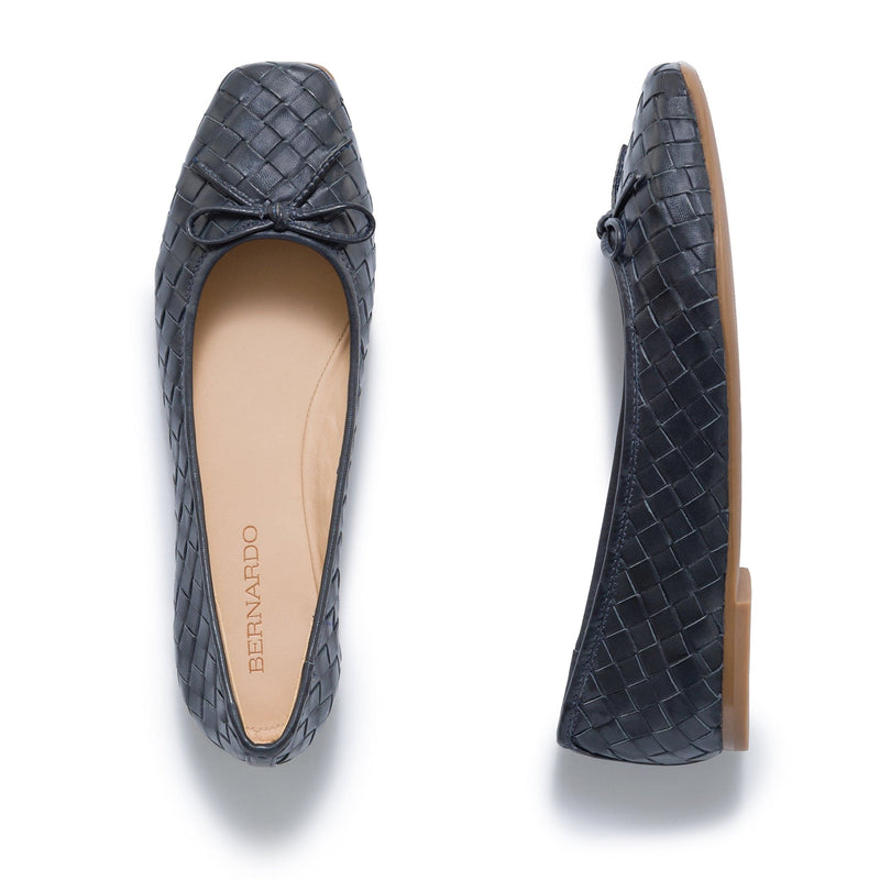 Navy Bernardo Gwynn Woven Women Ballet Flats | IVI774ZL