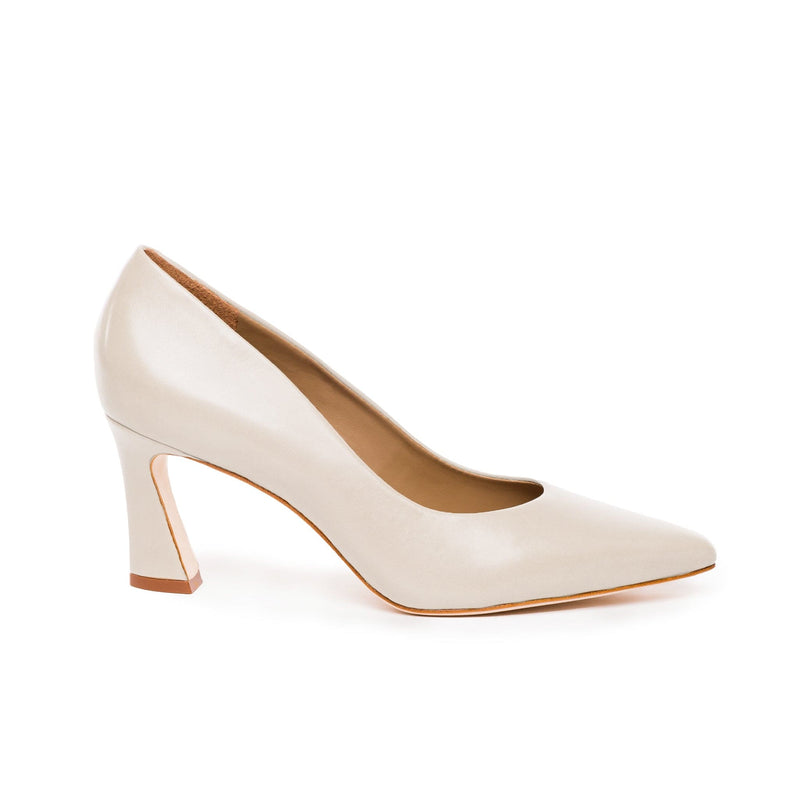 White Bernardo Faryn Pointed-Toe Women Pumps | VML2398RN